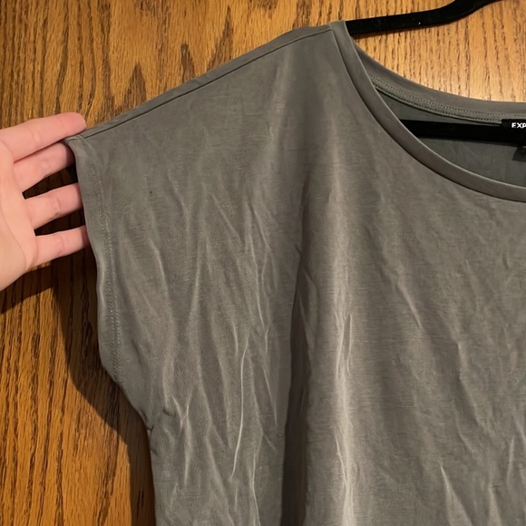 Express Tee - Picture 3 of 5
